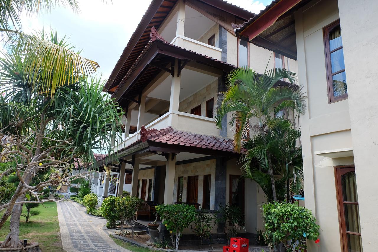 Puri Nusa Beach Hotel Lembongan Extérieur photo