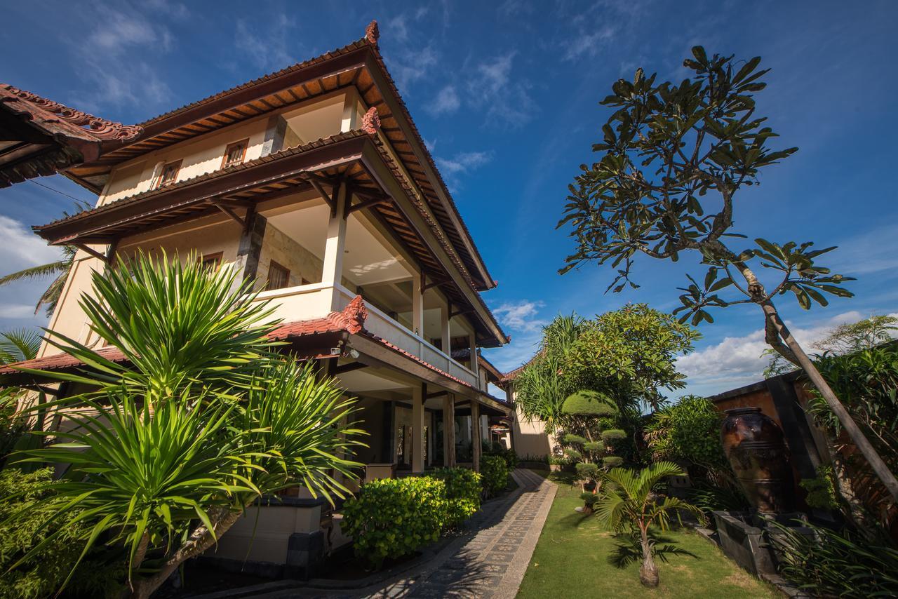 Puri Nusa Beach Hotel Lembongan Extérieur photo
