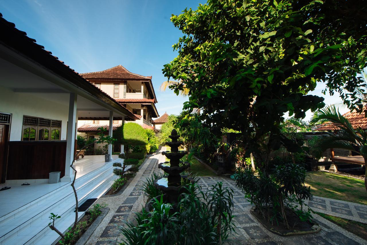 Puri Nusa Beach Hotel Lembongan Extérieur photo