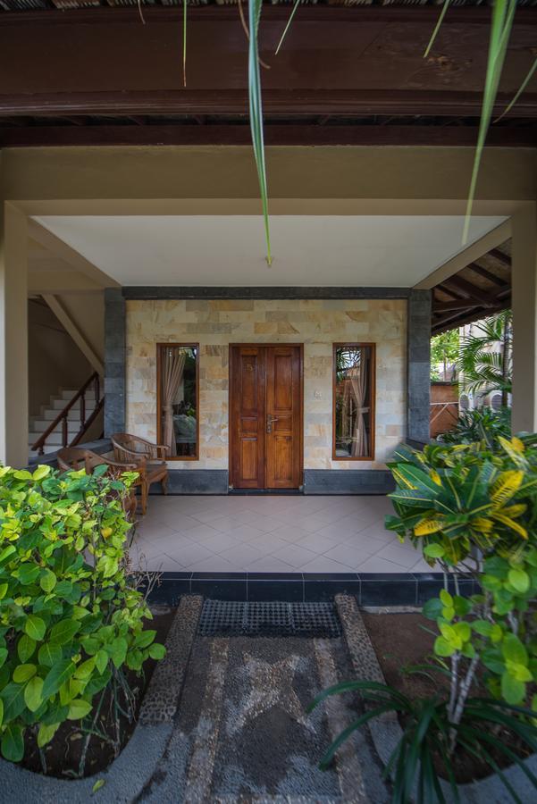 Puri Nusa Beach Hotel Lembongan Extérieur photo
