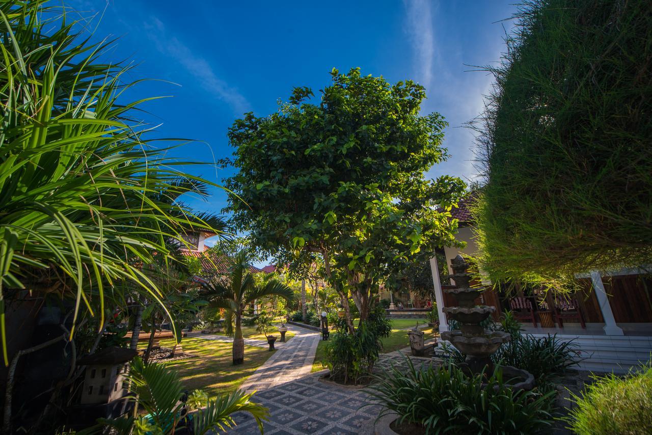 Puri Nusa Beach Hotel Lembongan Extérieur photo