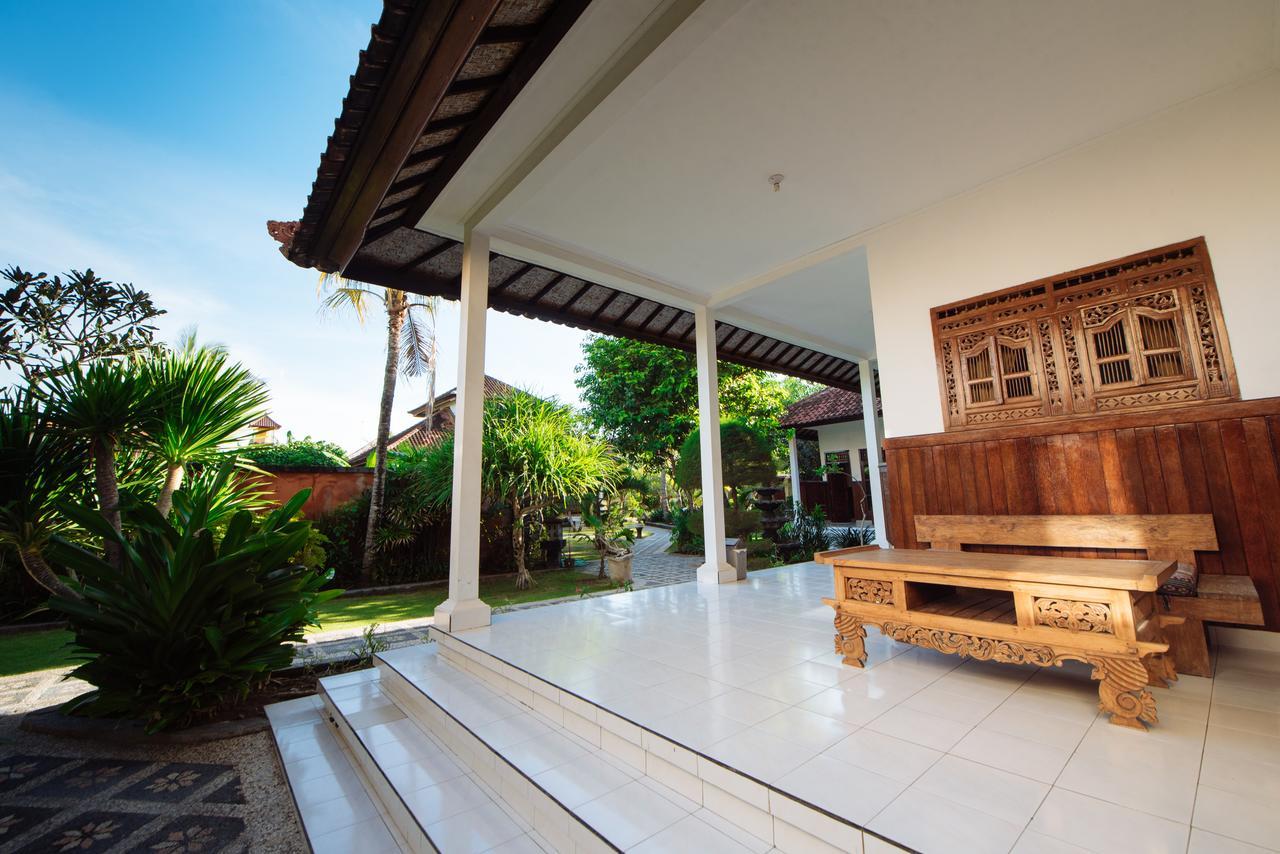 Puri Nusa Beach Hotel Lembongan Extérieur photo