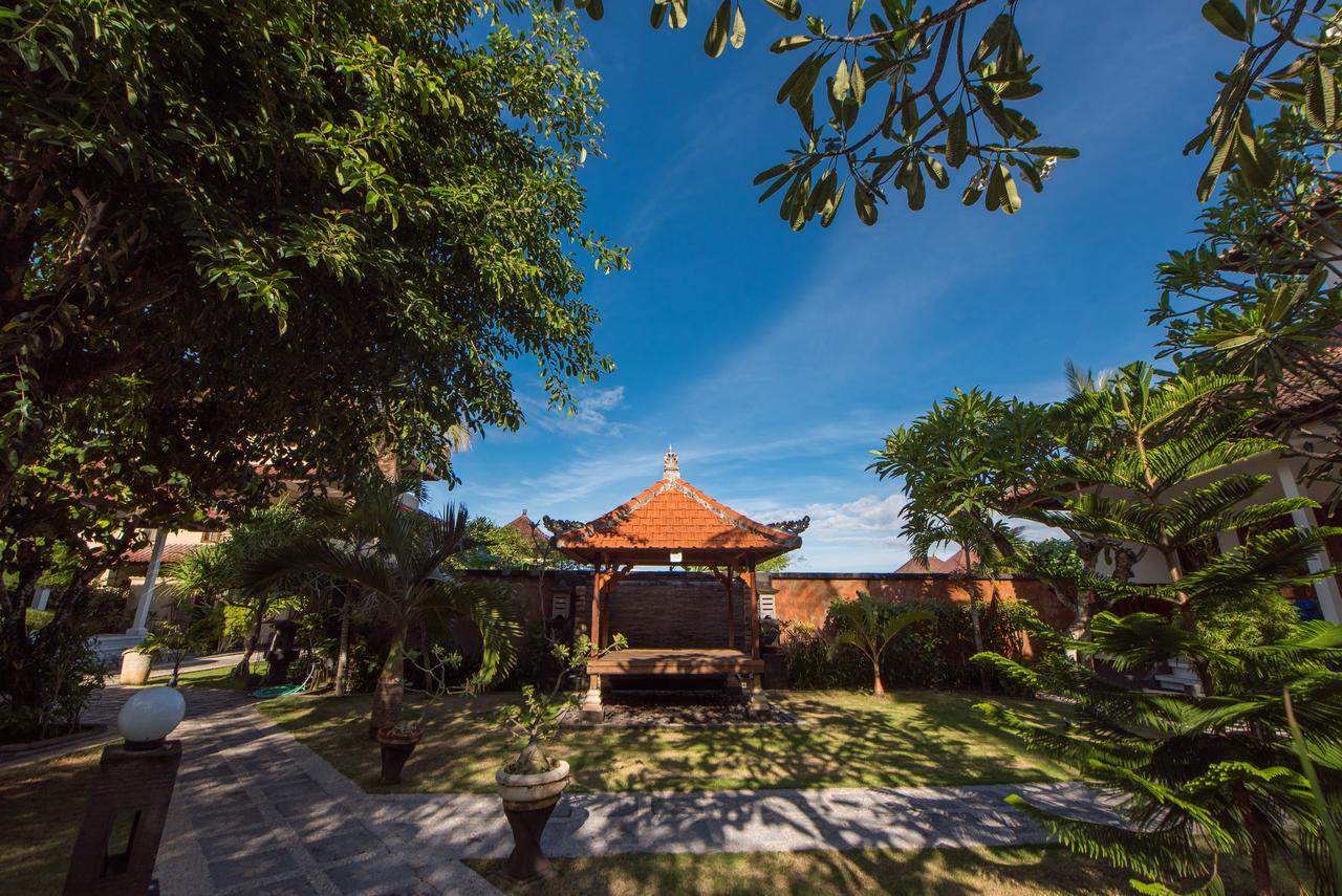 Puri Nusa Beach Hotel Lembongan Extérieur photo